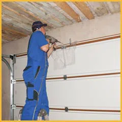 Community Garage Door Service Highland Park, IL 847-979-0870 - side-garage-door-repair-10-48m